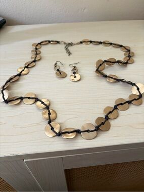 Gold-Tone Disc Necklace and Earring Set - Women’s Fashion Jewelry